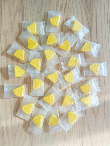 Tranches de poulet et de cheddar lyophilisées